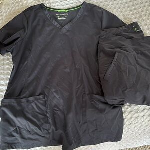 Size M healing hands scrub set